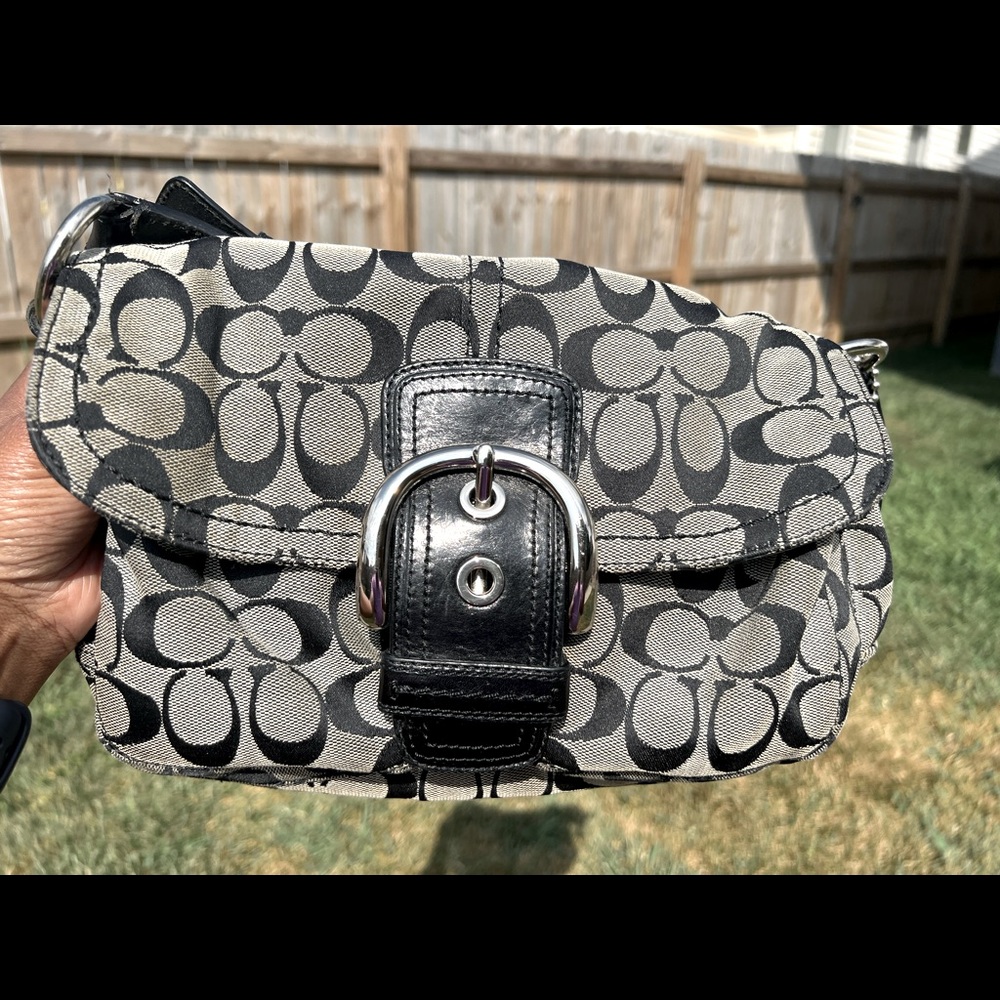 Coach Signature Soho Shoulder bag